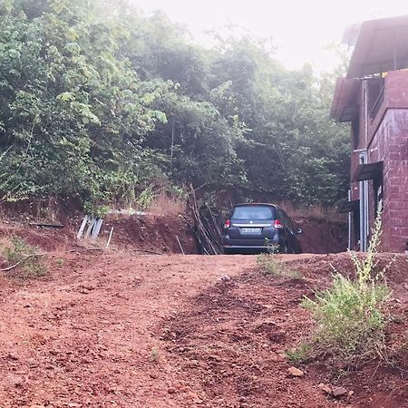 Rohan Homestay By Traviget Hospitality, Dapoli-Konkan Harnai Eksteriør billede
