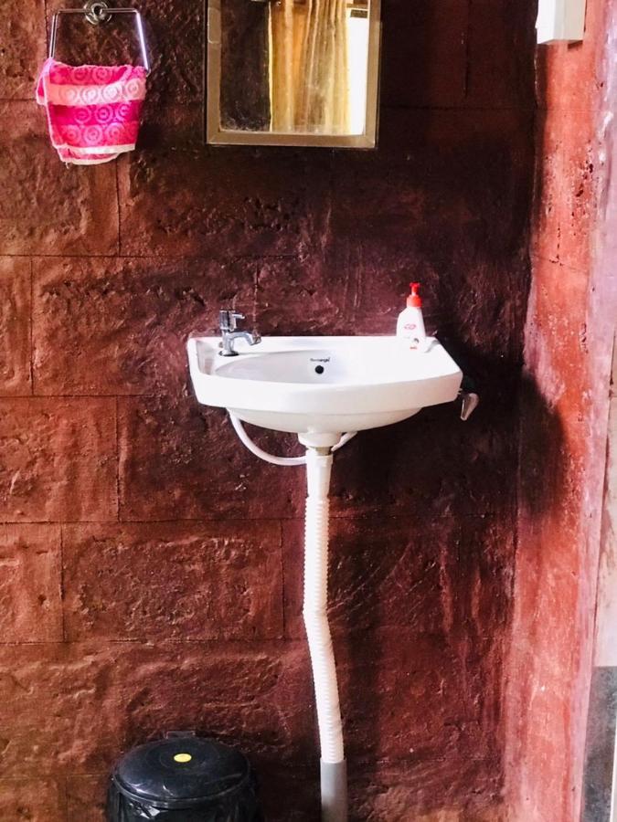Rohan Homestay By Traviget Hospitality, Dapoli-Konkan Harnai Eksteriør billede